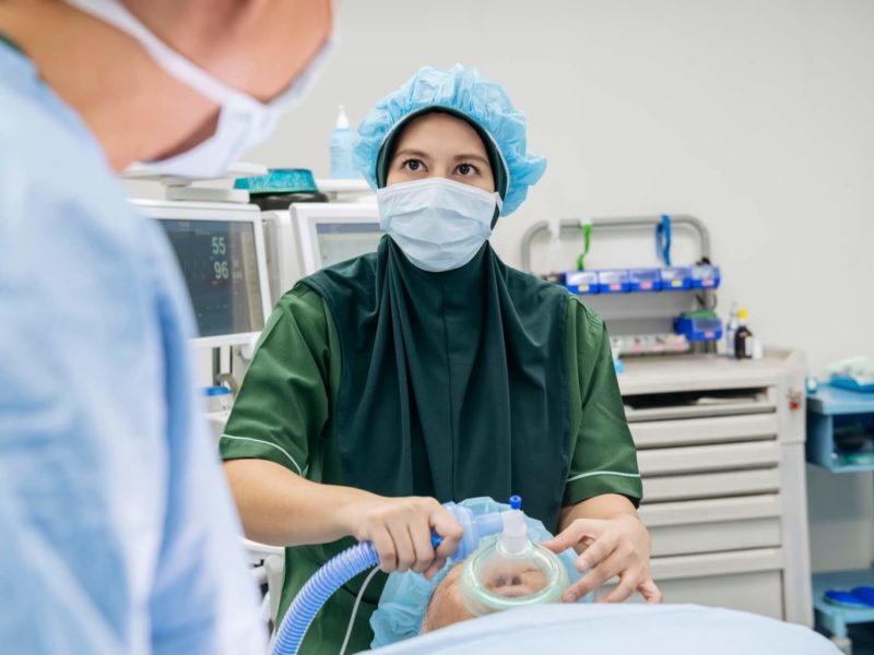 Nurse Anesthetist Career Guide